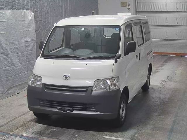 3014 Toyota Town ace van S412M 2018 г. (HERO)